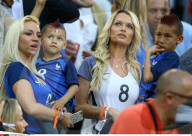 EURO 2016 - Frankreich gagen Albanien: Promis und Spielerfamilien im Stadion