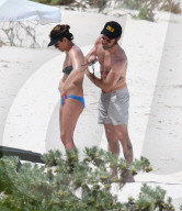 EXKLUSIV - Jennifer Aniston zeigt ihr Bäuchlein im Bikini auf den Bahamas