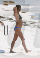 EXKLUSIV - Jennifer Aniston zeigt ihr Bäuchlein im Bikini auf den Bahamas