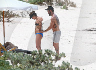EXKLUSIV - Jennifer Aniston zeigt ihr Bäuchlein im Bikini auf den Bahamas