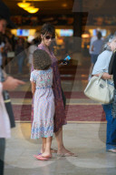 PEOPLE - Mutter und Tochter: Halle Berry geht mit Nahla ins Kino