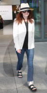 PEOPLE - Julianne Moore landet in London