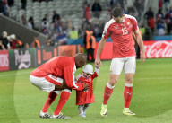 EURO 2016 - Blerim Dzemaili's Famile fiebert beim Spiel mit
