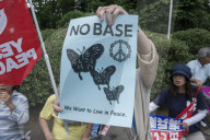 NEWS - Japaner demonstrieren gegen die US MilitÃ¤rbasis in Okinawa