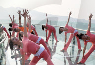 FEATURE - Yoga in luftiger Höhe