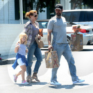 PEOPLE - Amy Adams war mit ihrer Familie auf dem Markt