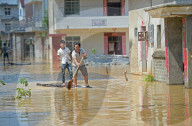 NEWS - China: Heftige Regenfälle verursachen Überschwemmungen