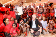NEWS - Australien: Malcolm Turnbull übergibt Landrechts-Urkunde an Aboriginals 
