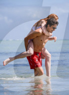 EXKLUSIV - Lindsay Lohan mit Egor Tarabasov auf Mauritius