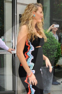 PEOPLE - Schwanger mit Kind nummer 2 - Blake Lively unterwegs