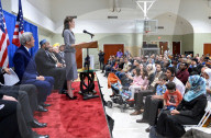 PEOPLE - US-Aussenminister John Kerry trifft mit Angelina Jolie