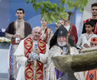NEWS - Armenien: Papst Franziskus gedenkt der Genozidopfer