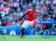 NEWS - Nati-Kicker Breel Embolo wechselt für 27 Mio zu Schalke 04