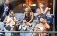 PEOPLE - Shakira fiebert mit Klein Milan beim Fussballmatch mit