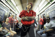 NEWS - New York: Weibliche "Guardian Angels" in der Subway