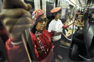 NEWS - New York: Weibliche "Guardian Angels" in der Subway