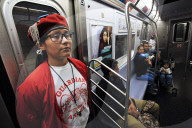 NEWS - New York: Weibliche "Guardian Angels" in der Subway