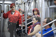 NEWS - New York: Weibliche "Guardian Angels" in der Subway