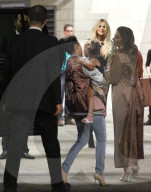 PEOPLE - Khloe Kardashian feiert mit ihrer Familie ihren Geburtstag