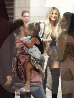 PEOPLE - Khloe Kardashian feiert mit ihrer Familie ihren Geburtstag