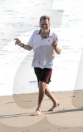 PEOPLE - Ryan O'Neal macht einen Strandspaziergang mit seinem Hund