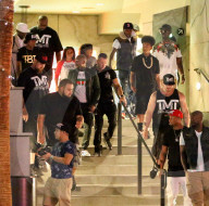 PEOPLE - Floyd Mayweather bei Khloe Kardashian ihr Gebutstagsfeier