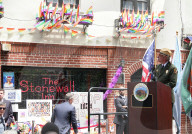 NEWS - New York: Das "Stonewall Inn" wird zum nationalen Symbol für die Schwulen- und Lesbenbewegung