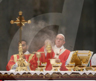 NEWS - Vatikan: Papst Franziskus hält Messe für Heiligen Peter und Paul