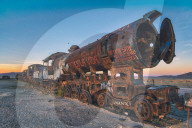 FEATURE - Zug Friedhof in Bolivien