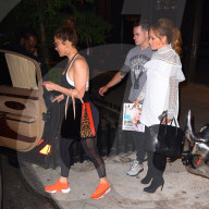EXKLUSIV - JLo und Casper nach dem Abendessen in New York