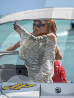 EXKLUSIV - Turteltauben auf See: Lindsay Lohan und Egor Tarabasov