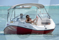 EXKLUSIV - Turteltauben auf See: Lindsay Lohan und Egor Tarabasov