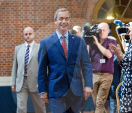 NEWS - London: Nigel Farage gibt seinen Rücktritt als UKIP-Leader  bekannt