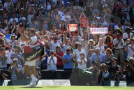 PEOPLE - Wimbledon: Roger Federer steht im Halbfinal