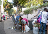 NEWS - Desolate Zustände für gestrandete Flüchtlinge in Rom