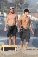 EXKLUSIV - Sexy: Orlando Bloom oben ohne am Strand von Malibu