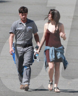 PEOPLE - Josh Hutcherson und Claudia Traisac auf dem Filmset in Valencia