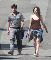 PEOPLE - Josh Hutcherson und Claudia Traisac auf dem Filmset in Valencia