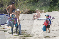 EXKLUSIV - Hilary und Haylie Duff mit ihren Kindern am beach von Malibu