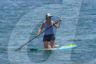 EXKLUSIV - Hilary und Haylie Duff mit ihren Kindern am beach von Malibu