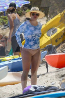 EXKLUSIV - Hilary und Haylie Duff mit ihren Kindern am beach von Malibu