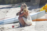 EXKLUSIV - Hilary Duff mit ihren Kindern am Beach von Malibu