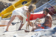 EXKLUSIV - Hilary Duff mit ihren Kindern am Beach von Malibu