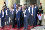 NEWS - Frankreich EURO-Fussballmannschaft trifft sich mit Francois Hollande in Paris