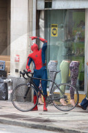 EXKLUSIV - Spider-Man fliegt durch Atlanta