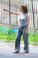 PEOPLE - Jennifer Lopez und Casper Smart auf dem Filmset von 'Shades of Blue'