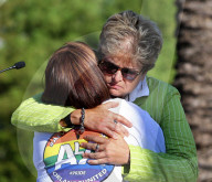 NEWS - Trauer: Einen Monat nach Attentat auf Club Pulse in Orlando