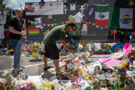 NEWS - Trauer: Einen Monat nach Attentat auf Club Pulse in Orlando