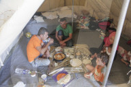 NEWS - Leben im FlÃ¼chtlingscamp im griechischen Vasilika