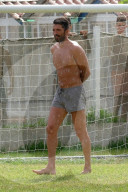 PEOPLE - Gigi Buffon spielt Fussball mit Kindern in Marina di Massa